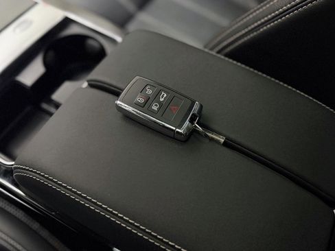 Used 2023 Land Rover Range Rover Velar S image 24