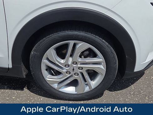 Used 2023 Chevrolet Bolt EUV Premier w/ Sun & Sound Package FWD image 9