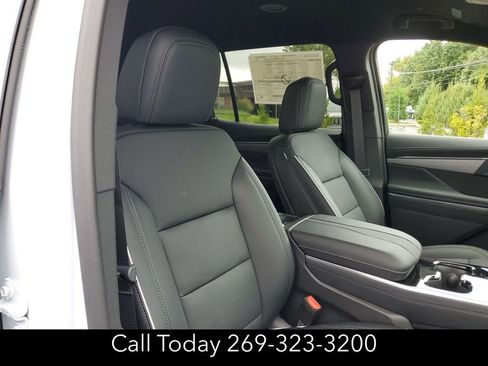 New 2026 Buick Enclave Preferred w/ Power Package image 29