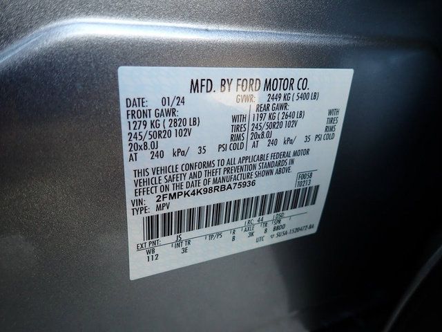 Used 2024 Ford Edge Titanium AWD/4WD image 20