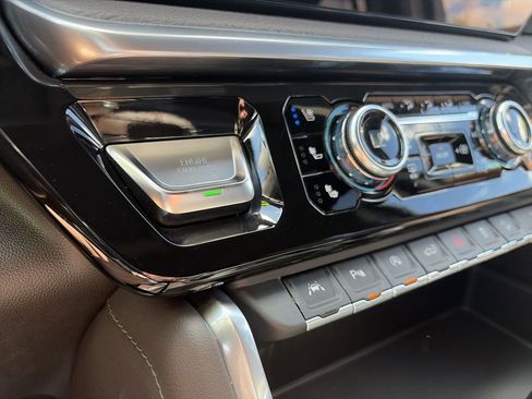 Certified 2023 GMC Sierra 1500 Denali AWD/4WD image 21