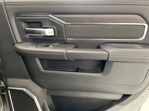 New 2026 RAM 3500 Laramie AWD/4WD image 27