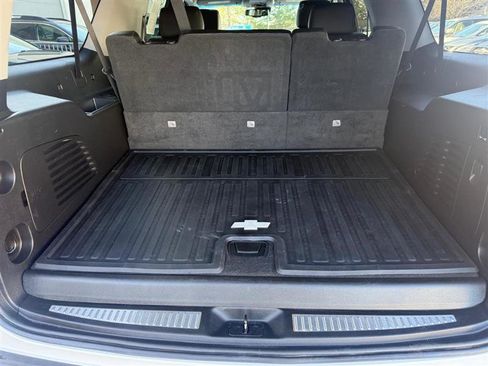 Used 2019 Chevrolet Suburban LT image 50