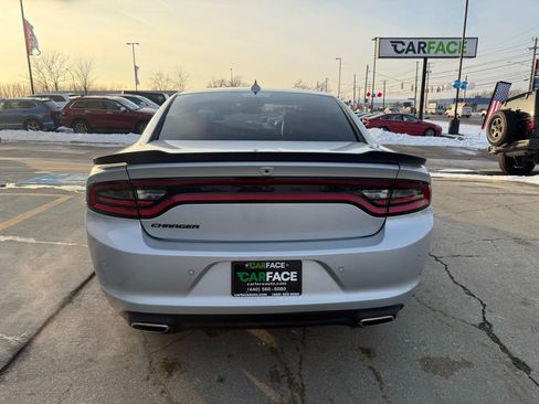 Used 2023 Dodge Charger SXT w/ Blacktop Package image 10