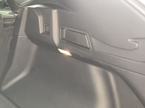 Used 2025 Nissan Murano SV AWD/4WD image 40