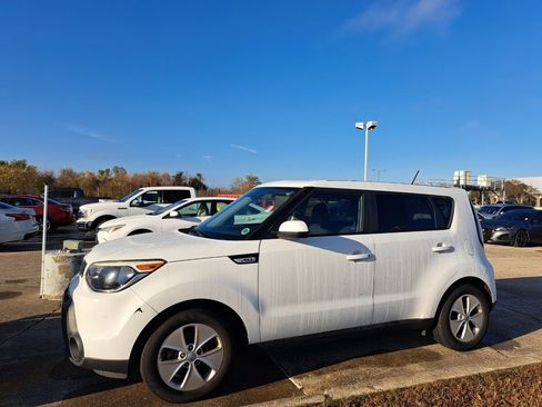 Used 2016 Kia Soul image 8