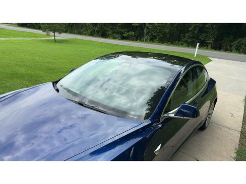 Used 2019 Tesla Model 3 RWD image 10