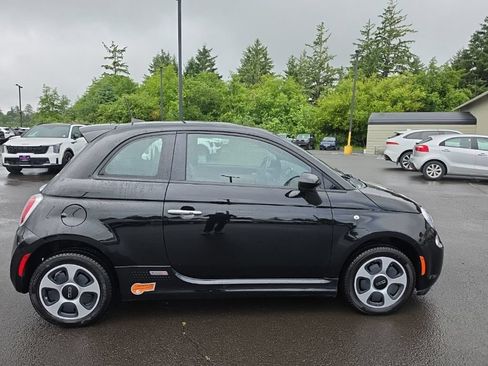 Used 2019 FIAT 500 e FWD image 4
