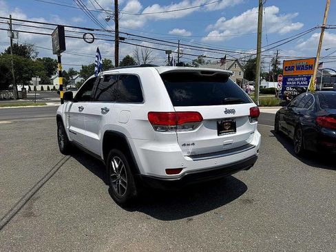 Used 2018 Jeep Grand Cherokee Limited image 4