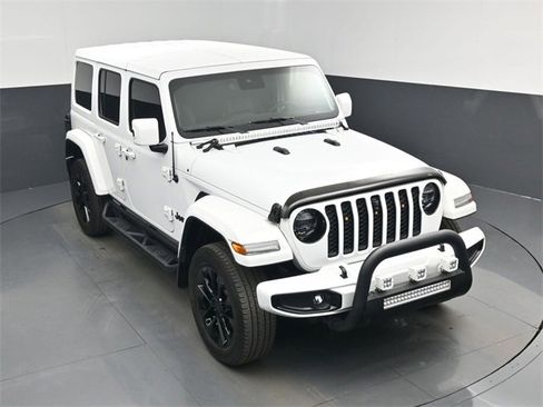 Used 2021 Jeep Wrangler Unlimited Sahara image 36