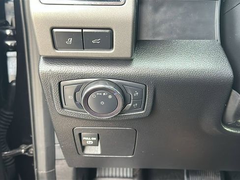 Used 2020 Ford Expedition Max XLT w/ Equipment Group 202A RWD image 21