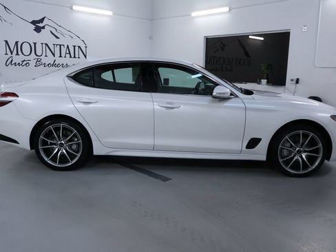 Used 2025 Genesis G70 2.5T AWD/4WD image 8