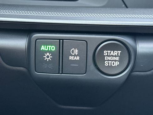 Used 2026 Porsche 911 Carrera image 22