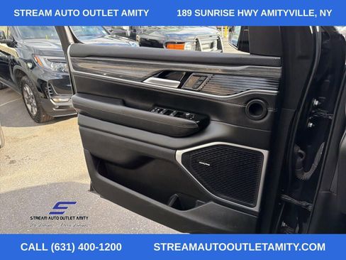 Used 2022 Jeep Wagoneer Series III image 27