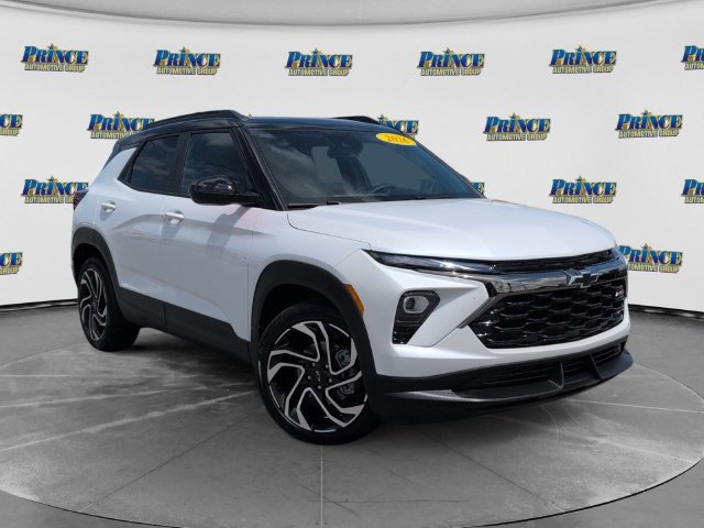 Used 2026 Chevrolet TrailBlazer RS w/ Convenience Package FWD image 3