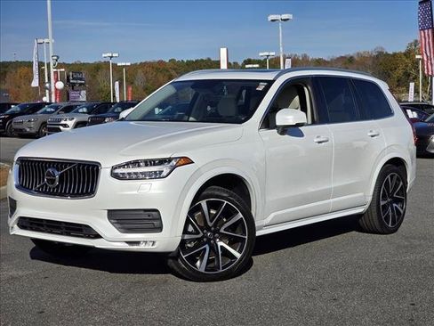 Used 2020 Volvo XC90 T6 Momentum w/ Protection Package Premier image 2