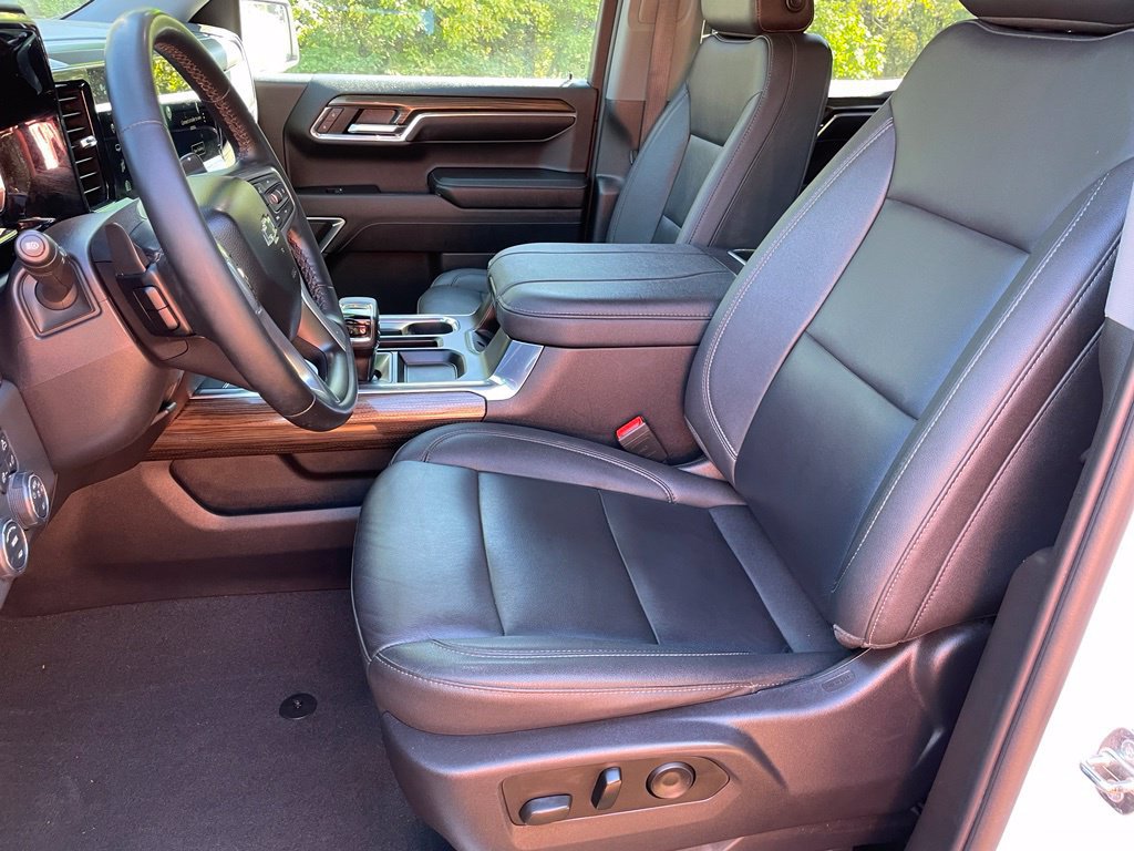 Used 2023 Chevrolet Silverado 1500 RST AWD/4WD image 7