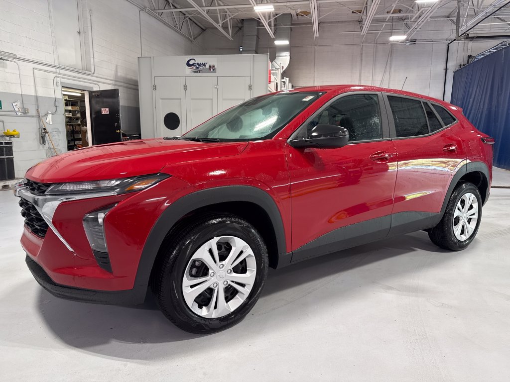 New 2026 Chevrolet Trax LS w/ Driver Confidence Package FWD 360° Tour