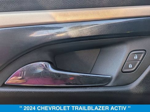 Used 2024 Chevrolet TrailBlazer ACTIV w/ Driver Confidence Package AWD/4WD image 13
