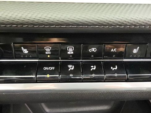 New 2026 Chevrolet Equinox LT w/ Midnight Edition image 42