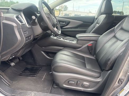 Used 2024 Nissan Murano SV image 17
