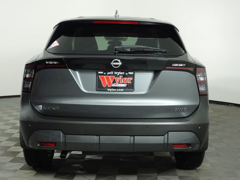 Certified 2025 Nissan Kicks SV w/ Charging Package image 38