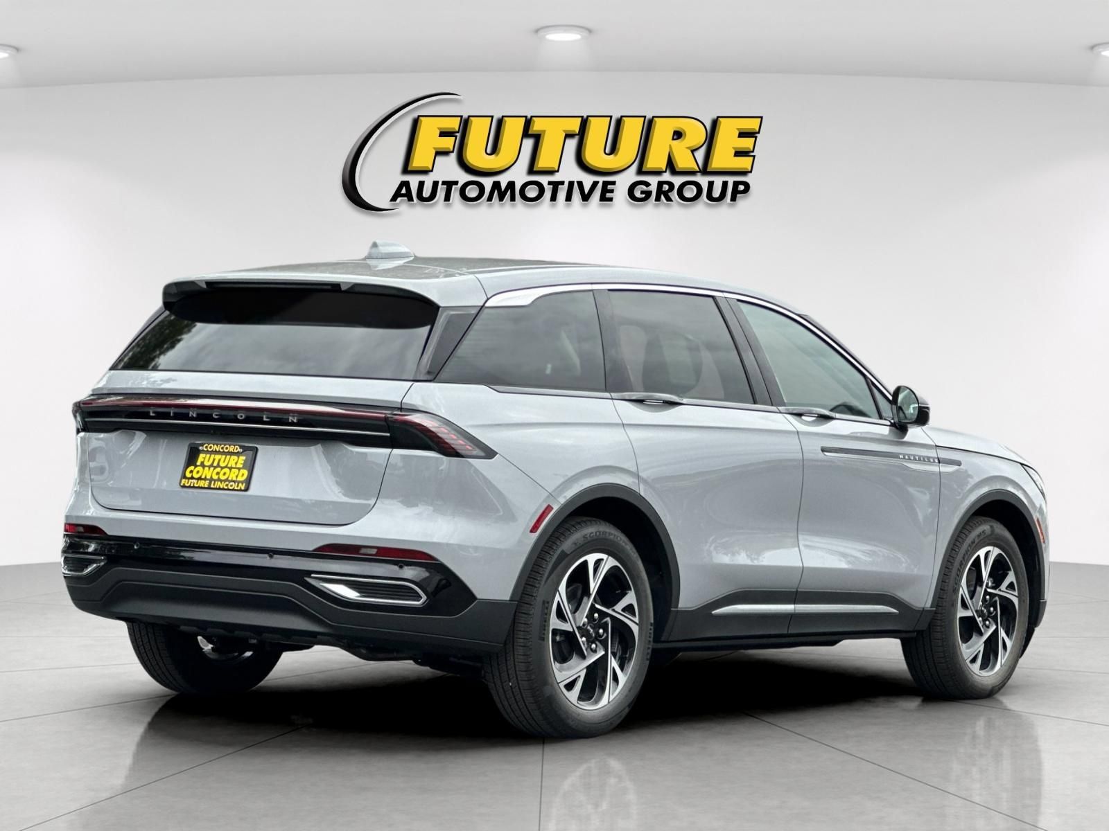 New 2026 Lincoln Nautilus Premier w/ Equipment Group 102A AWD/4WD image 3