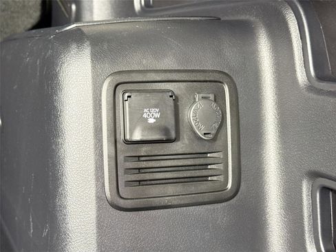 Certified 2024 Toyota 4Runner TRD Off-Road Premium AWD/4WD image 39