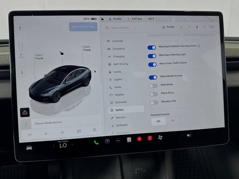 Used 2024 Tesla Model 3 Standard Range RWD image 35