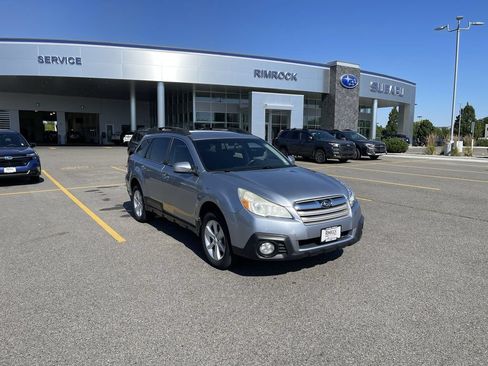 Used 2013 Subaru Outback 2.5i Premium w/ All-Weather Pkg AWD/4WD image 2