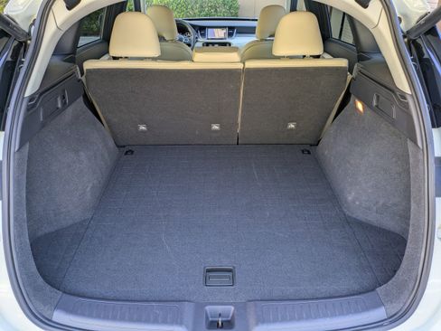 Used 2022 INFINITI QX50 Essential image 17