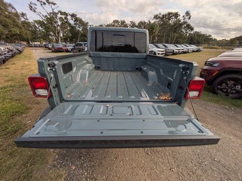 New 2026 Jeep Gladiator Sport image 11