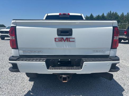 Used 2015 GMC Sierra 2500 Denali w/ Duramax Plus Package AWD/4WD image 6