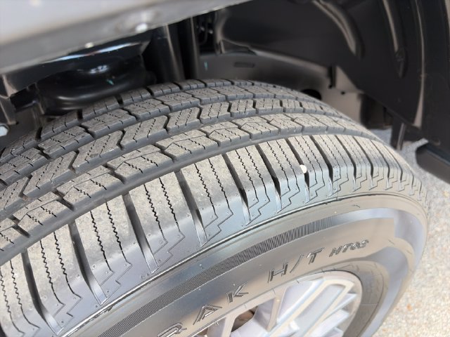 Certified 2025 Jeep Wrangler Unlimited Sahara AWD/4WD image 28