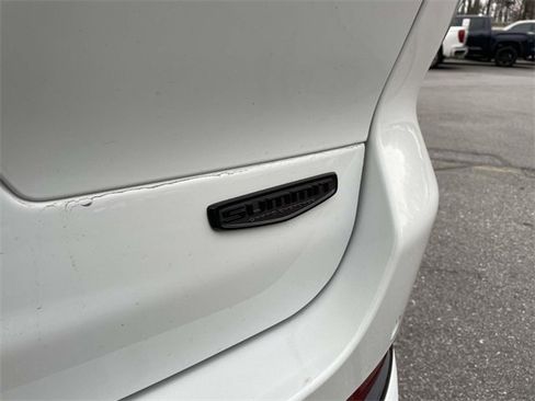 Used 2025 Jeep Grand Cherokee L Summit image 12