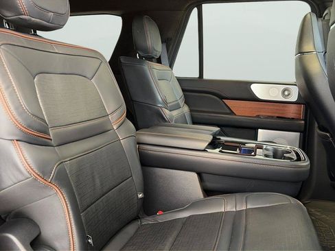 Used 2023 Lincoln Navigator Black Label AWD/4WD image 33