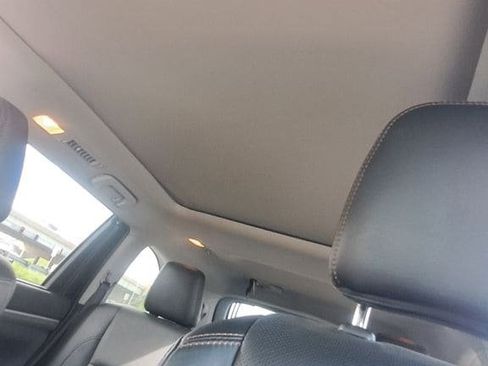 Certified 2019 Toyota Highlander Limited Platinum w/ Protection Package #3 AWD/4WD image 4