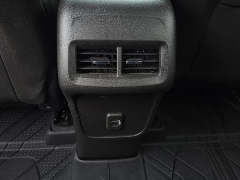 Used 2022 Chevrolet Equinox LT image 26