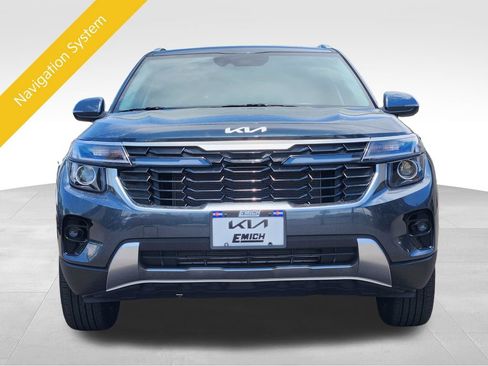 Certified 2025 Kia Seltos EX w/ EX Sunroof Package AWD/4WD image 7
