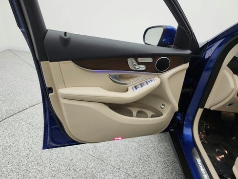Used 2022 Mercedes-Benz GLC 300 image 15