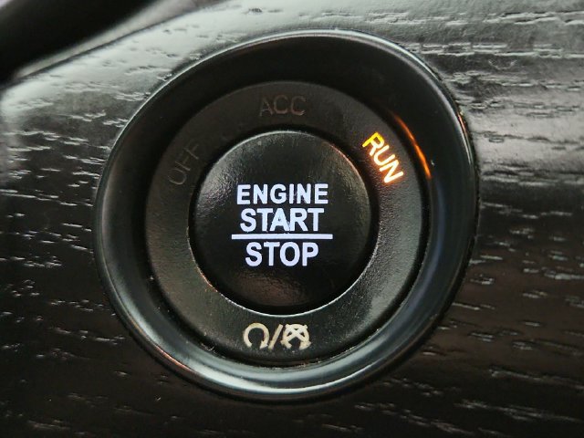 Used 2020 Jeep Grand Cherokee High Altitude AWD/4WD image 19