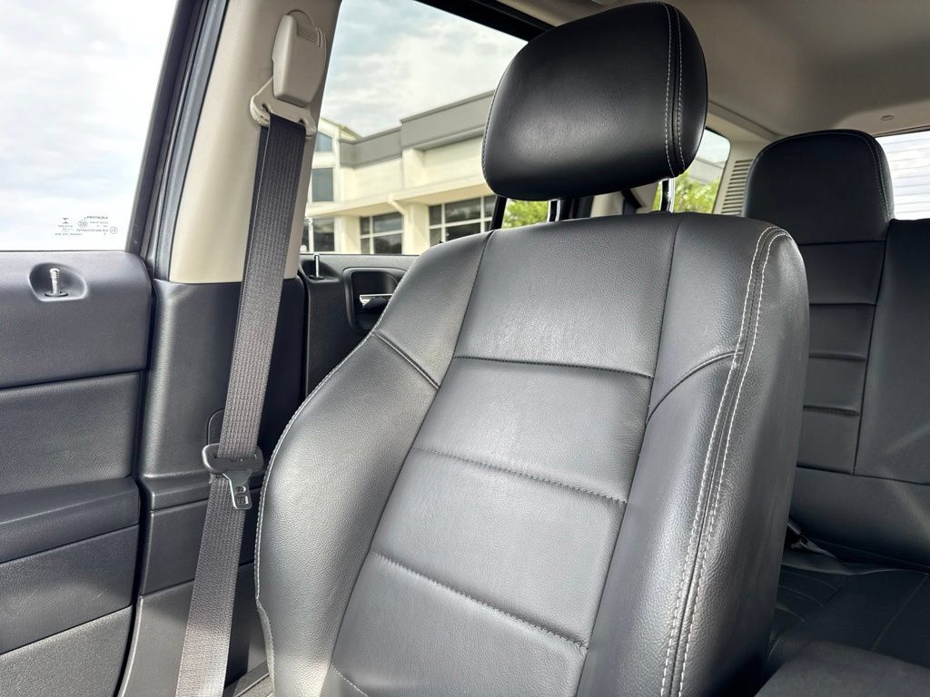 Used 2015 Jeep Patriot High Altitude FWD image 23