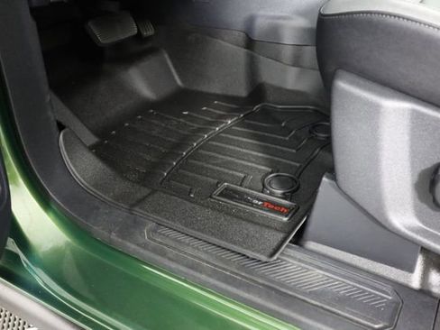 Certified 2024 Ford Bronco Black Diamond image 32