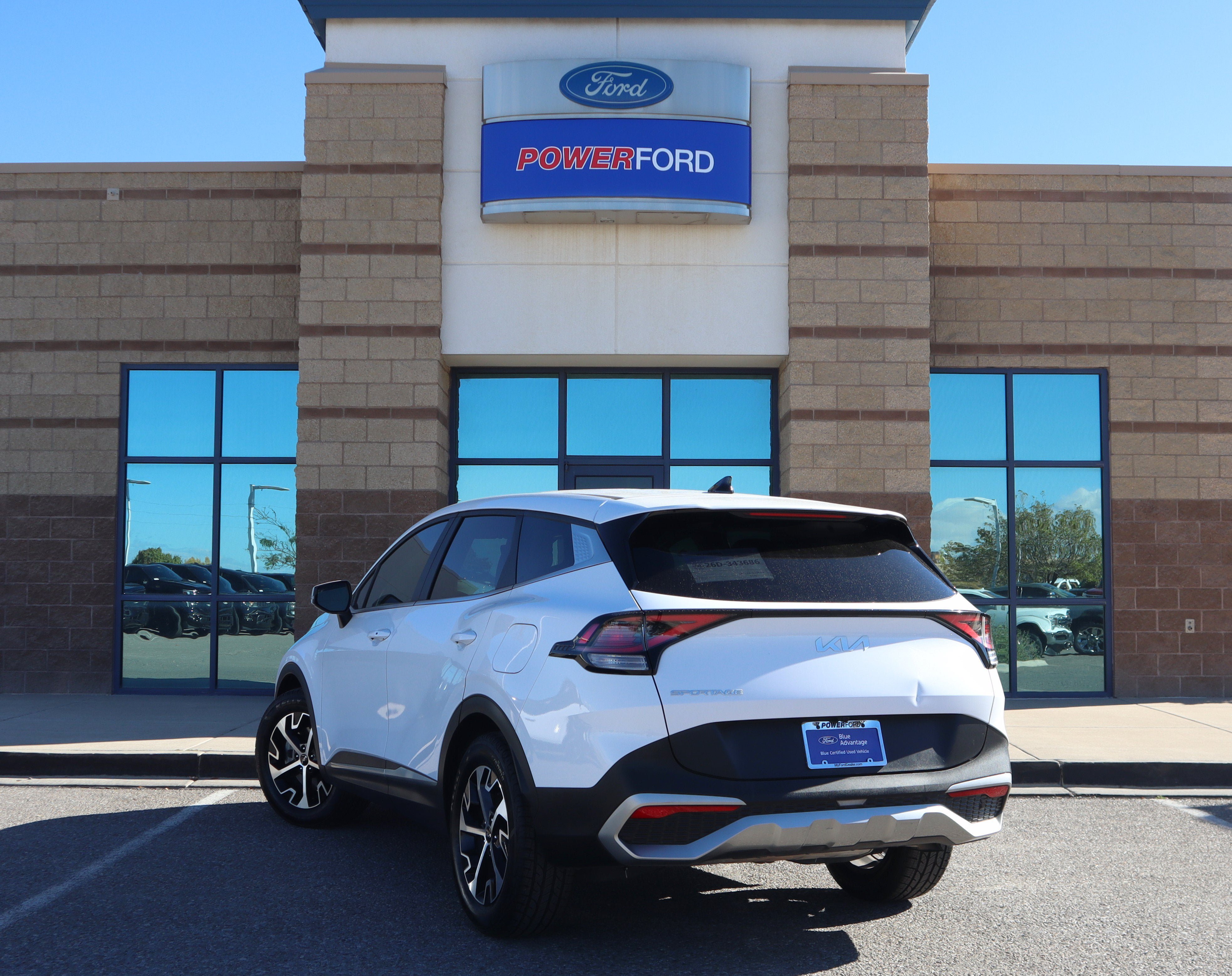 Used 2023 Kia Sportage EX FWD image 8