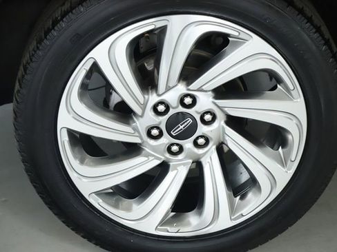 Used 2024 Lincoln Navigator Reserve image 12