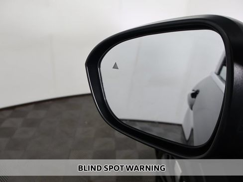 Used 2025 Mitsubishi Outlander SEL AWD/4WD image 8