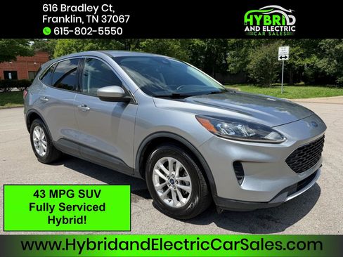 Used 2021 Ford Escape SE FWD image 1