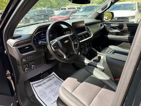 Used 2024 Chevrolet Tahoe LT w/ Luxury Package AWD/4WD image 14