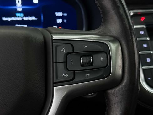 Used 2022 Chevrolet Tahoe LT w/ Luxury Package AWD/4WD image 37