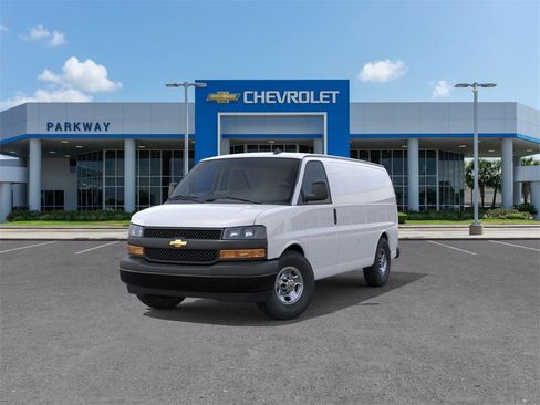 New 2025 Chevrolet Express 3500 w/ Driver Convenience Package image 8
